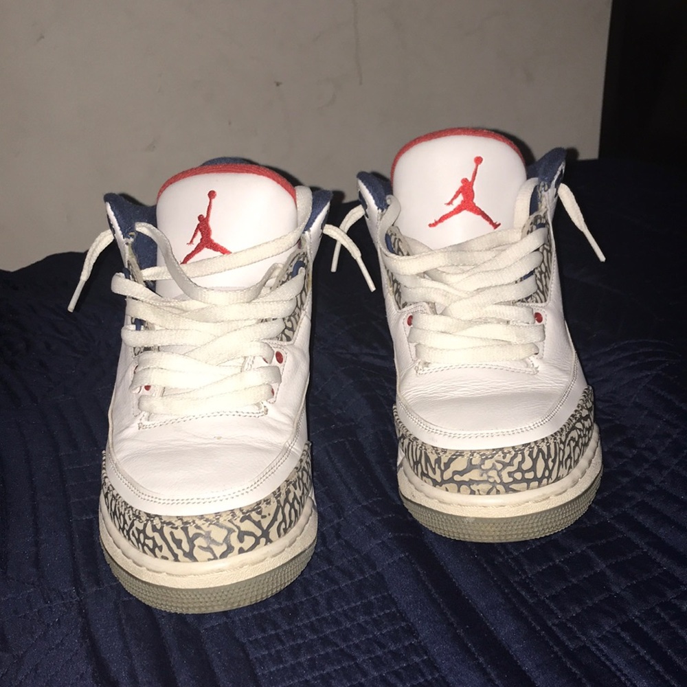 Jordan 3 “true blues”